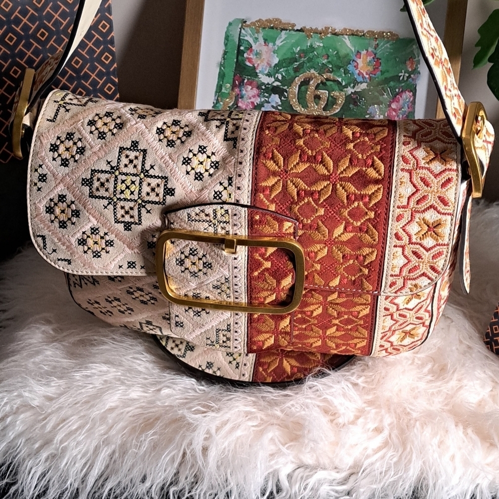 Tory Burch Sawyer Embroidered Shoulder Bag Like New